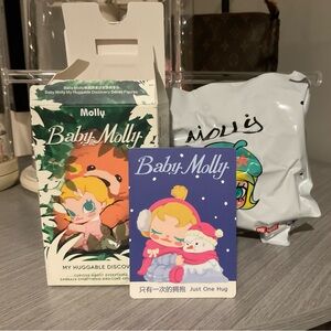POP MART Baby Molly - My Huggable Discovery Series - “Just One Hug”